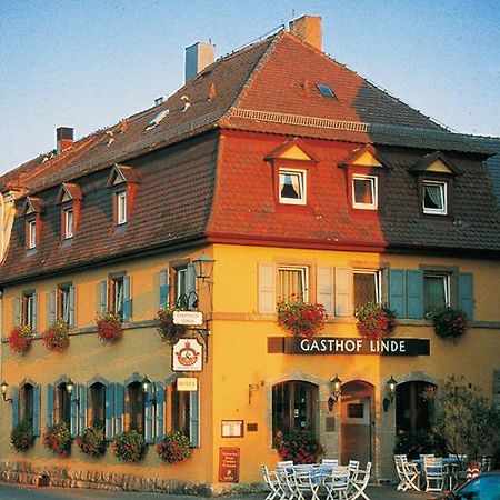 Hotel Gasthof Zur Linde Ротенбург-на-Таубере Экстерьер фото